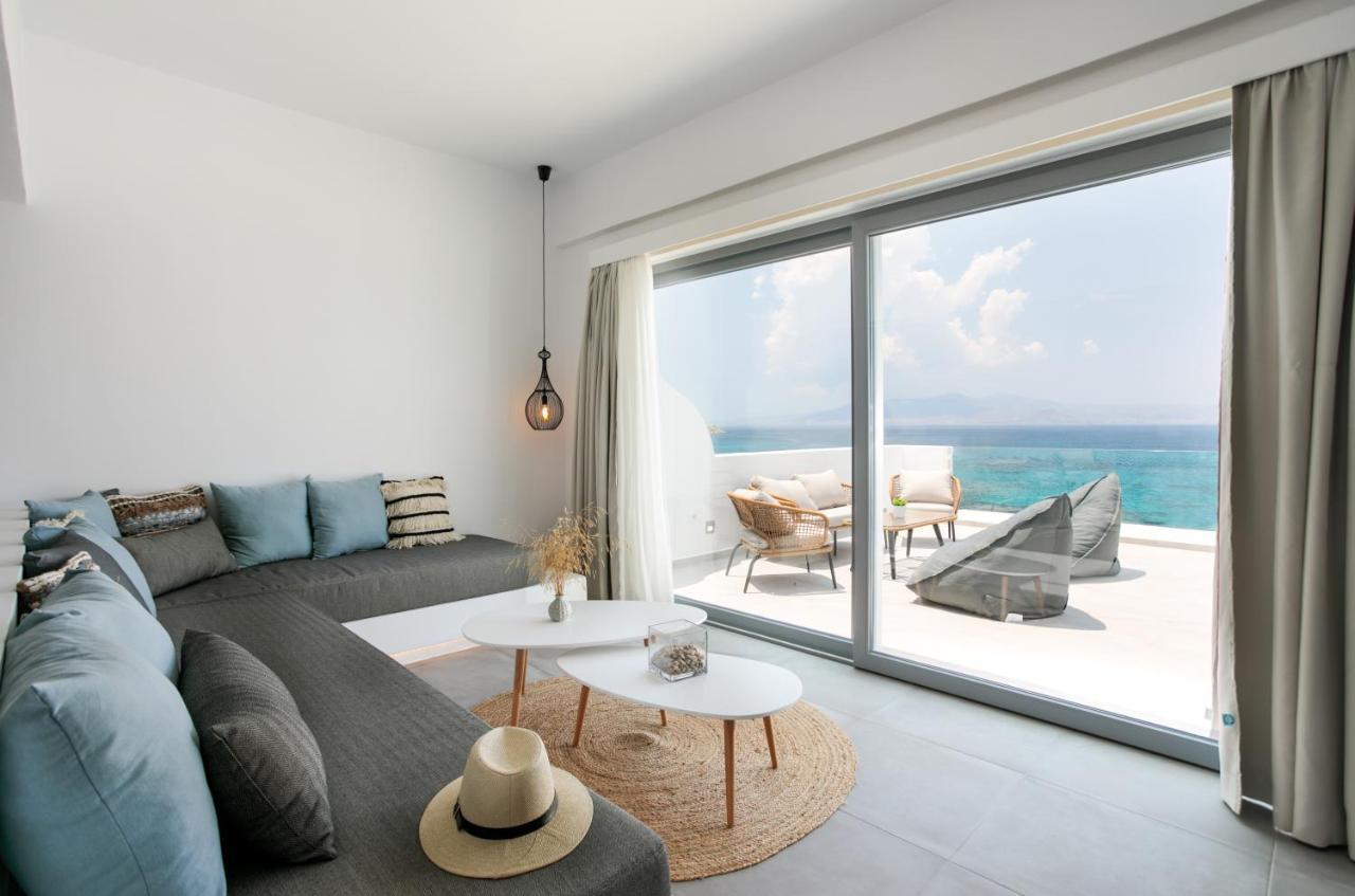 Seanfinity Beachfront Suites Микри-Вигла Экстерьер фото