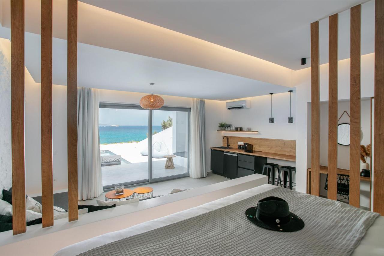Seanfinity Beachfront Suites Микри-Вигла Экстерьер фото